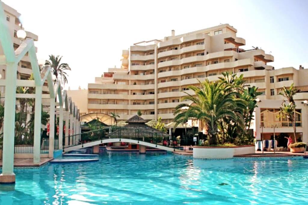 Apartamento Precioso apartamento frente al mar Benalbeach Benalmádena Exterior foto