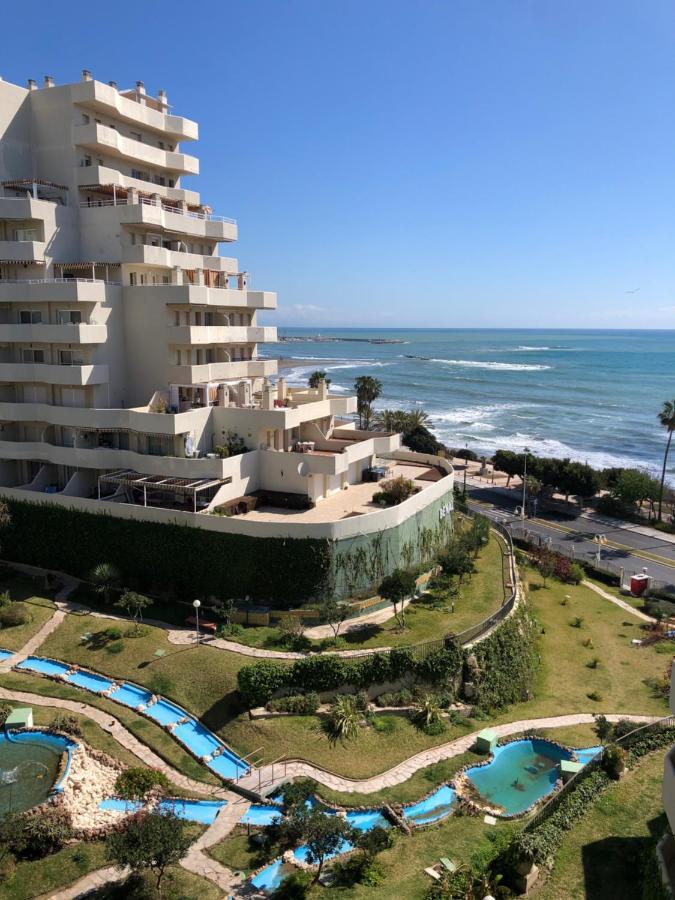 Apartamento Precioso apartamento frente al mar Benalbeach Benalmádena Exterior foto