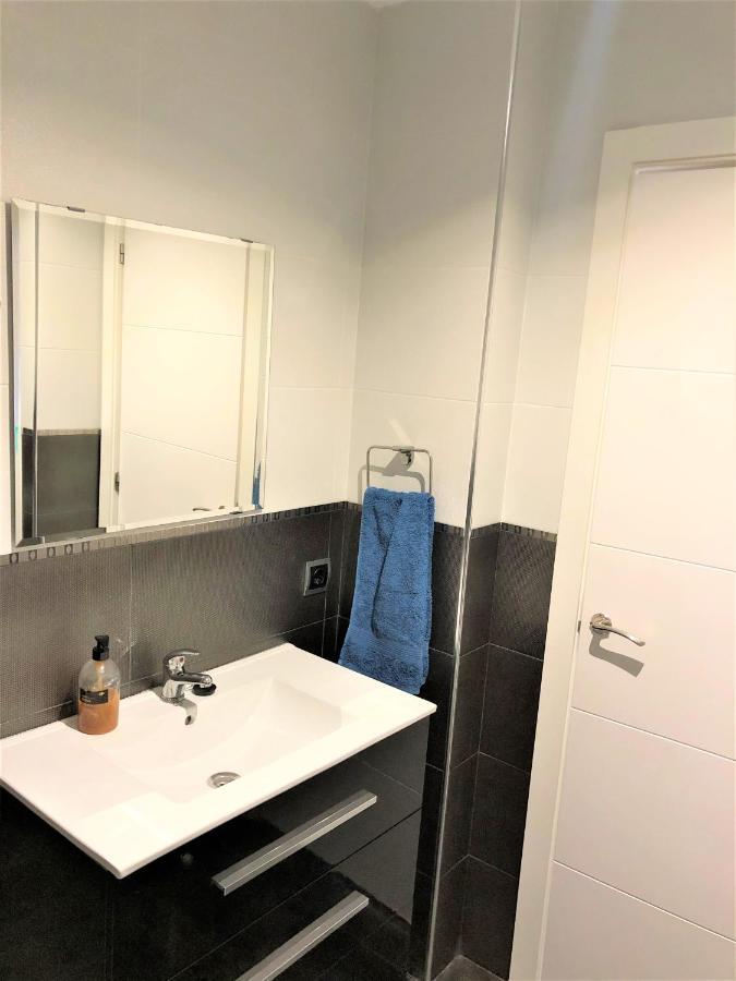 Apartamento Precioso apartamento frente al mar Benalbeach Benalmádena Exterior foto